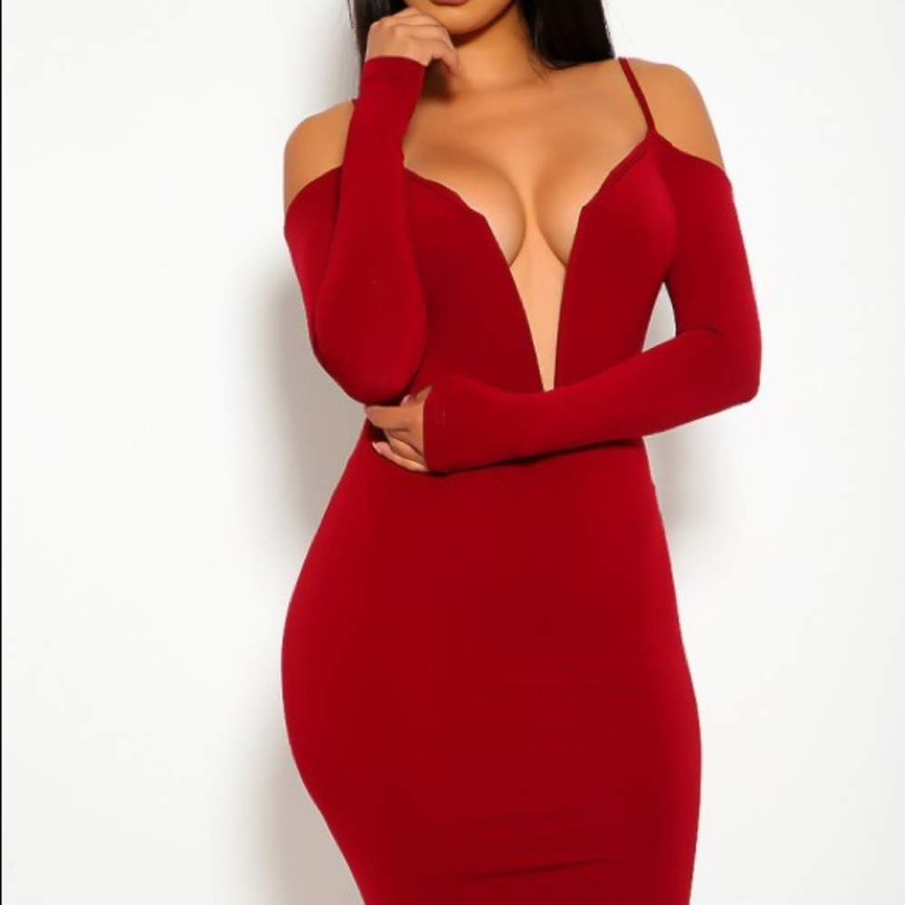 SEXY RED PLUNGE LONG SLEEVE DRESS ❤️